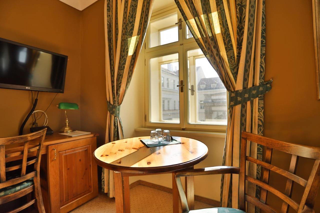 U Schnellu Hotel Prague Exterior photo